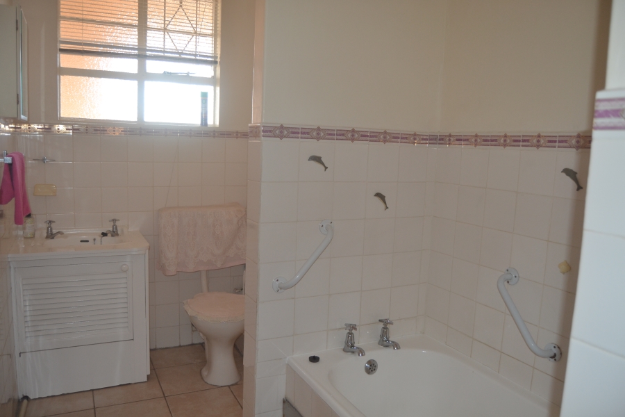 2 Bedroom Property for Sale in Scottburgh Central KwaZulu-Natal