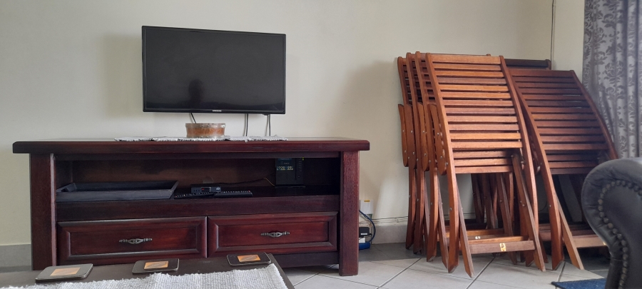 2 Bedroom Property for Sale in Uvongo Beach KwaZulu-Natal