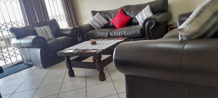 2 Bedroom Property for Sale in Uvongo Beach KwaZulu-Natal