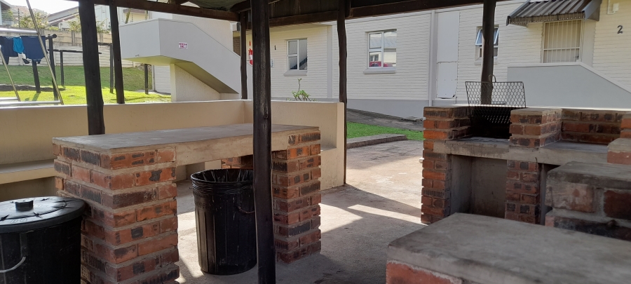 2 Bedroom Property for Sale in Uvongo Beach KwaZulu-Natal