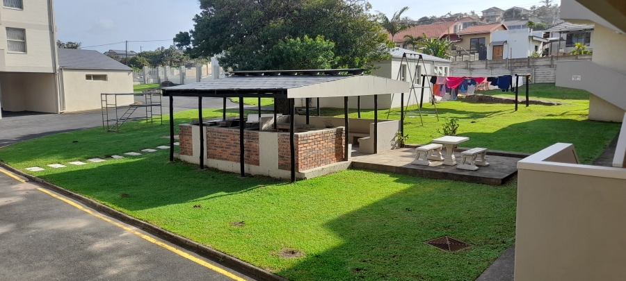 2 Bedroom Property for Sale in Uvongo Beach KwaZulu-Natal