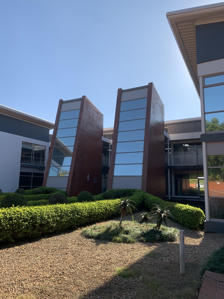 To Let Commercial Property for Rent in La Lucia KwaZulu-Natal