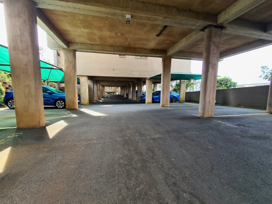To Let 2 Bedroom Property for Rent in Shakas Rock KwaZulu-Natal