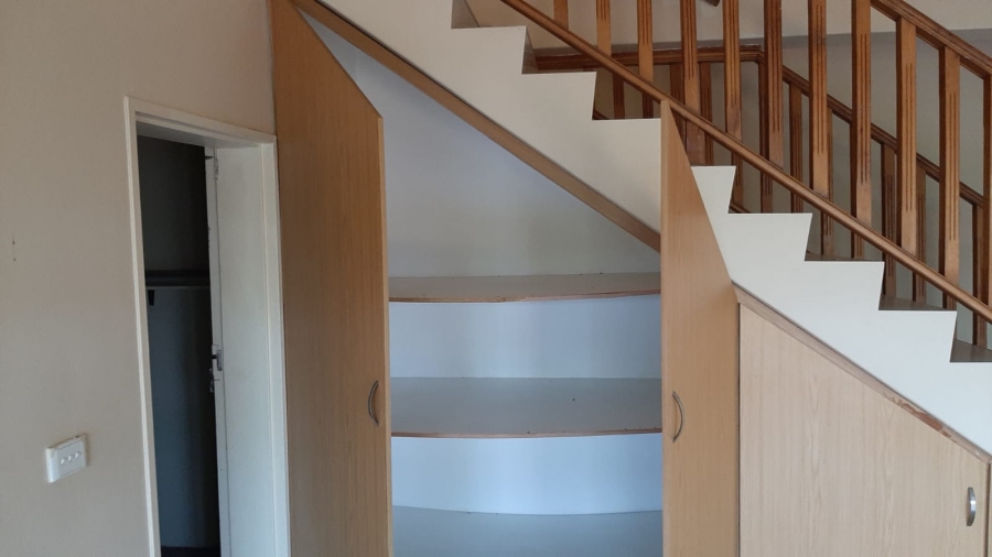 5 Bedroom Property for Sale in Desainagar KwaZulu-Natal