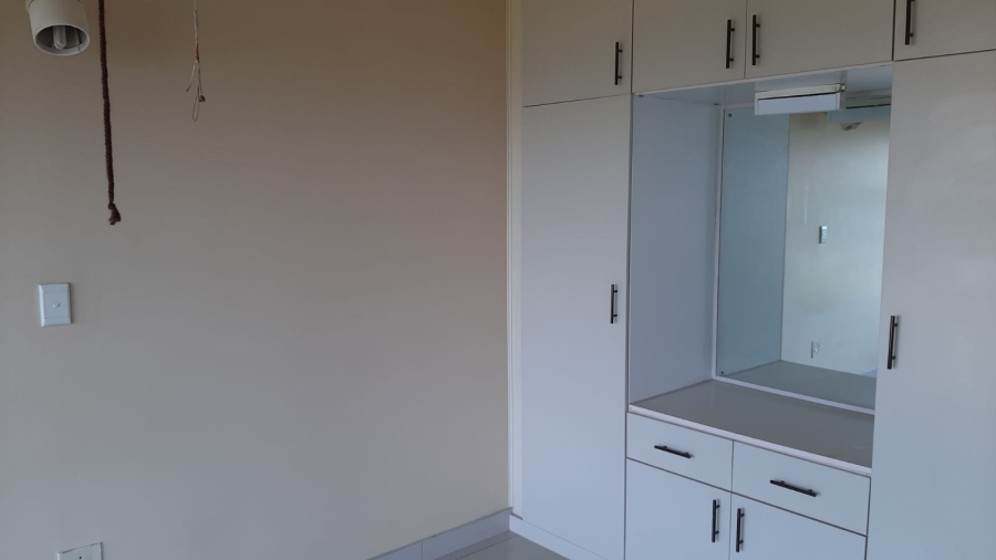 5 Bedroom Property for Sale in Desainagar KwaZulu-Natal