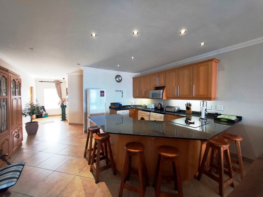 3 Bedroom Property for Sale in St Michaels On Sea KwaZulu-Natal