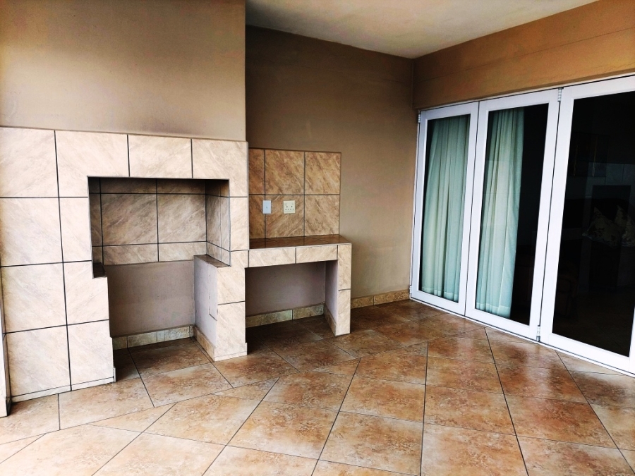 3 Bedroom Property for Sale in St Michaels On Sea KwaZulu-Natal