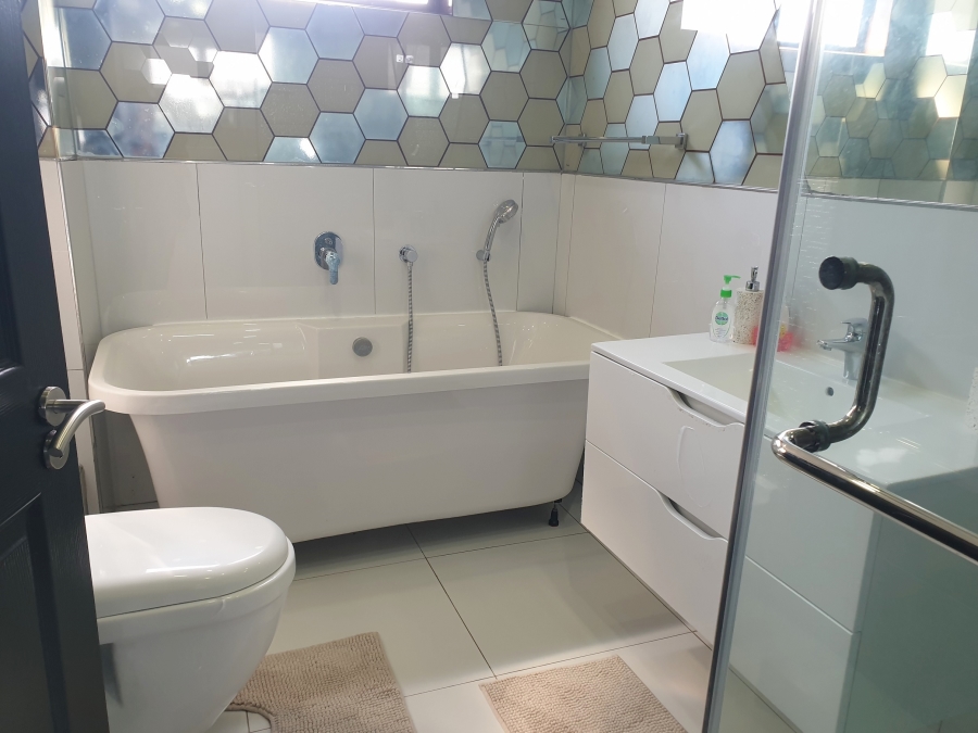 3 Bedroom Property for Sale in La Mercy KwaZulu-Natal