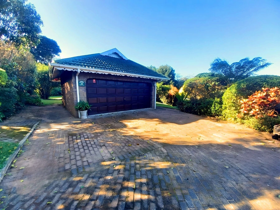 3 Bedroom Property for Sale in Umtentweni KwaZulu-Natal