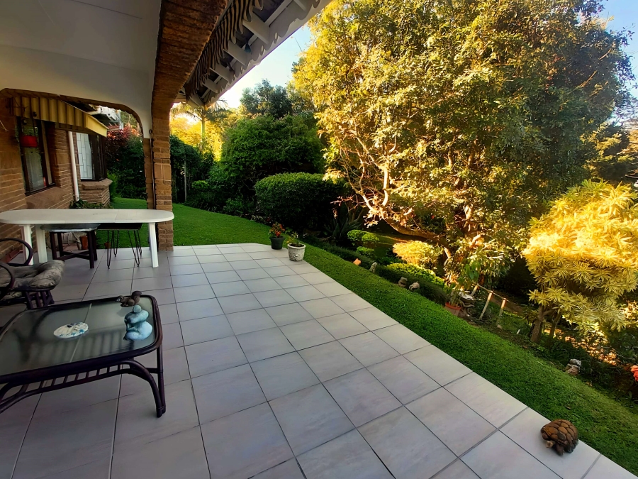 3 Bedroom Property for Sale in Umtentweni KwaZulu-Natal