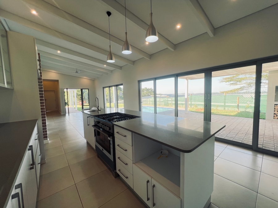 5 Bedroom Property for Sale in Zini River Estate KwaZulu-Natal