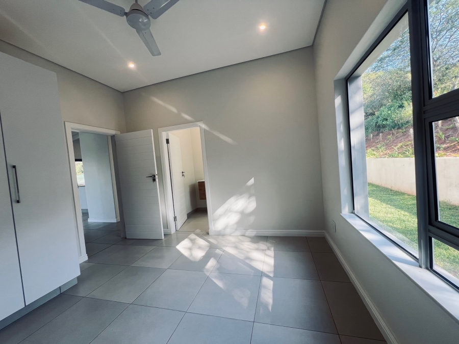 5 Bedroom Property for Sale in Zini River Estate KwaZulu-Natal
