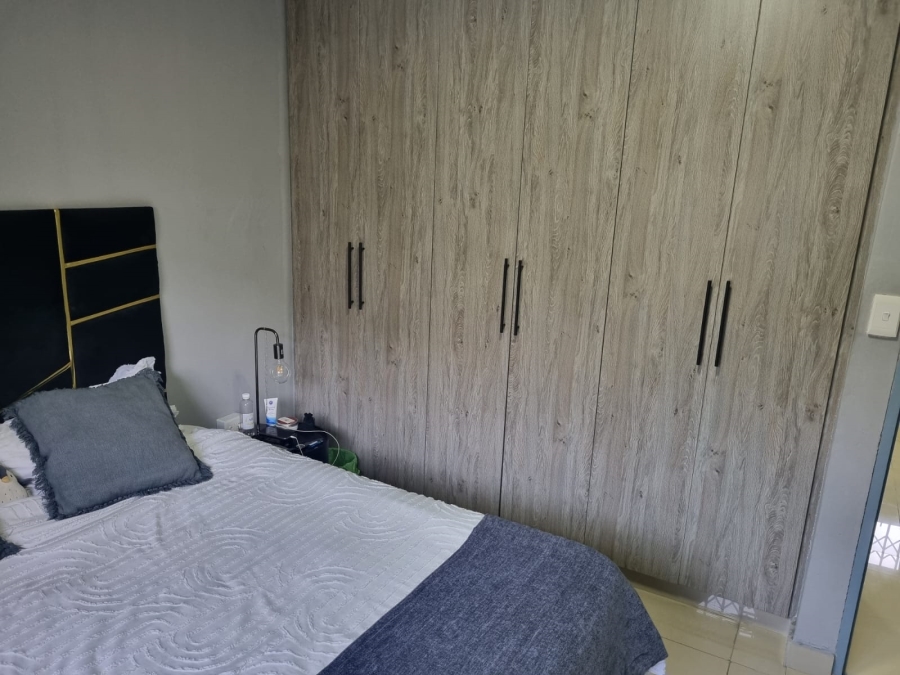 2 Bedroom Property for Sale in Morningside KwaZulu-Natal