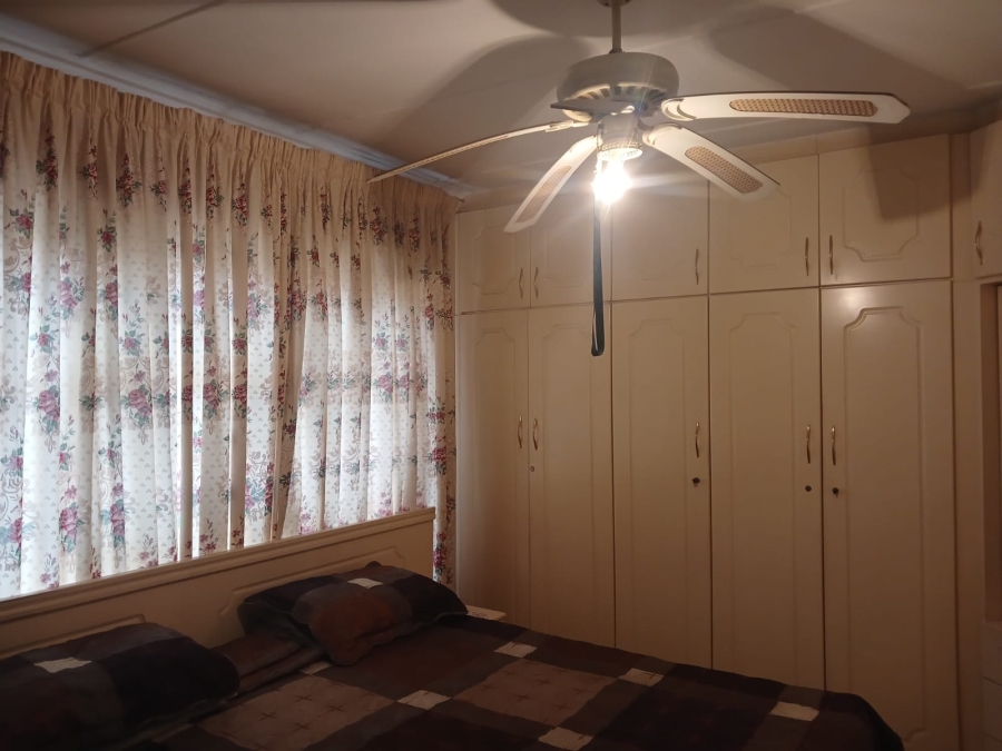 6 Bedroom Property for Sale in Everest Heights KwaZulu-Natal