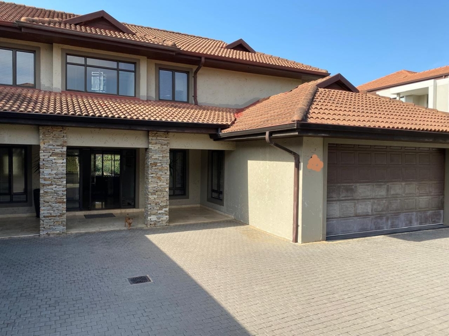 6 Bedroom Property for Sale in Izinga Estate KwaZulu-Natal
