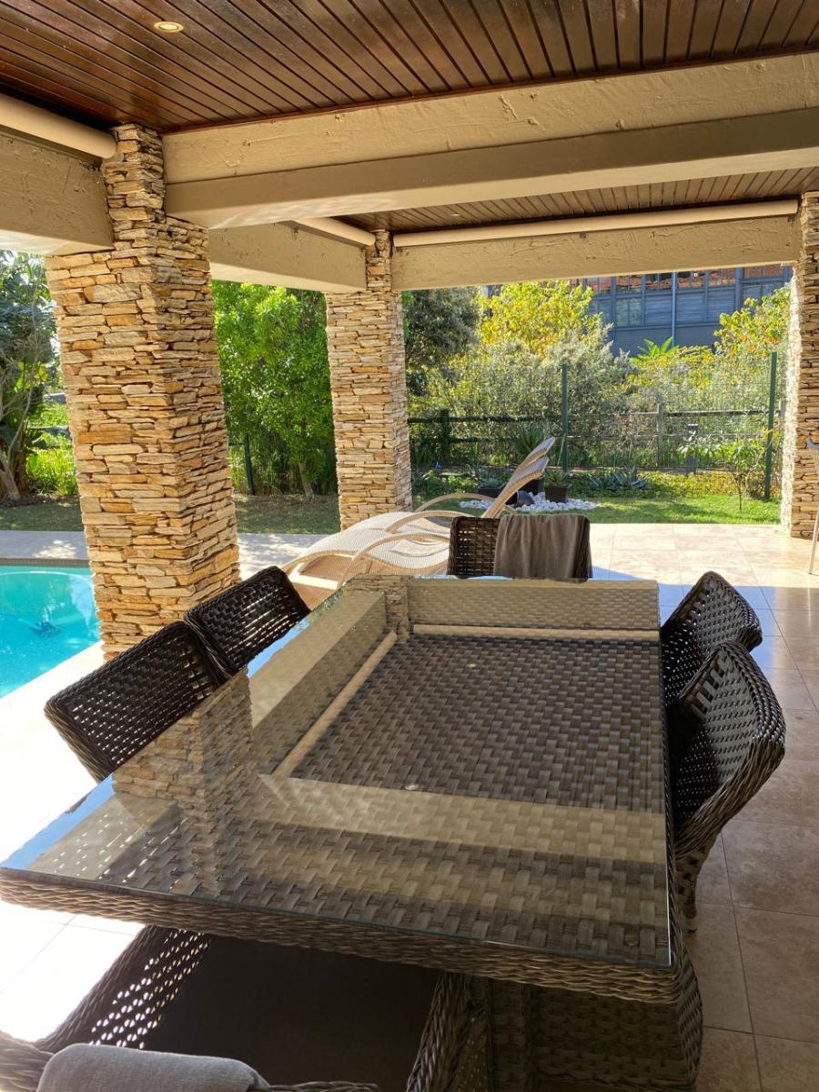 6 Bedroom Property for Sale in Izinga Estate KwaZulu-Natal