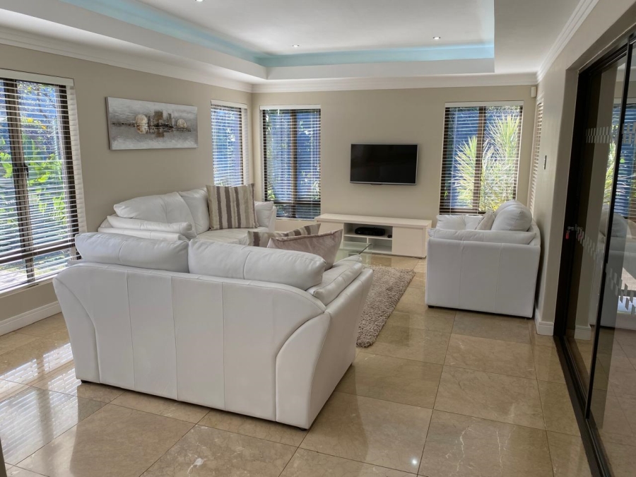 6 Bedroom Property for Sale in Izinga Estate KwaZulu-Natal