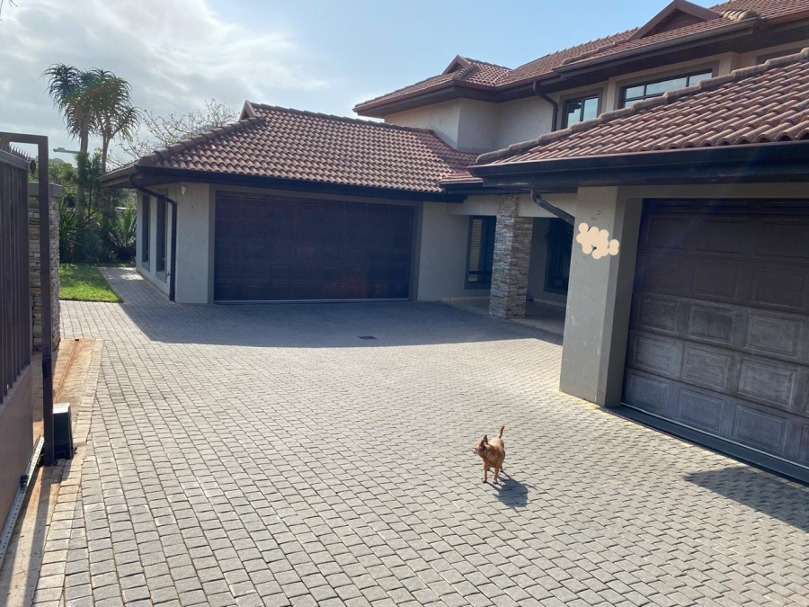 6 Bedroom Property for Sale in Izinga Estate KwaZulu-Natal