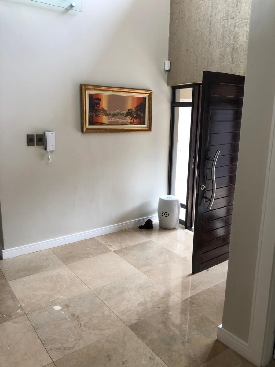 6 Bedroom Property for Sale in Izinga Estate KwaZulu-Natal