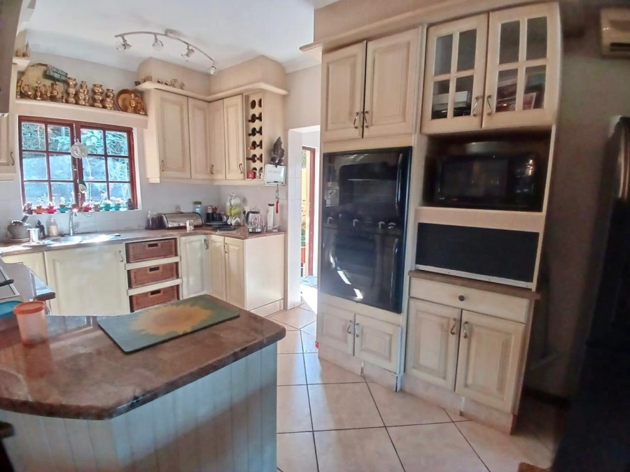 4 Bedroom Property for Sale in Seaward Estate KwaZulu-Natal