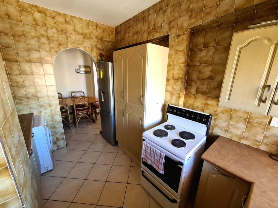 4 Bedroom Property for Sale in St Michaels On Sea KwaZulu-Natal