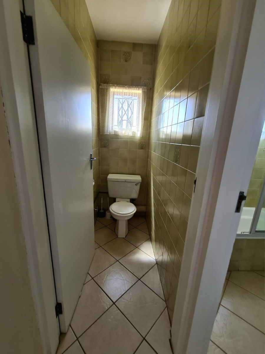 4 Bedroom Property for Sale in St Michaels On Sea KwaZulu-Natal