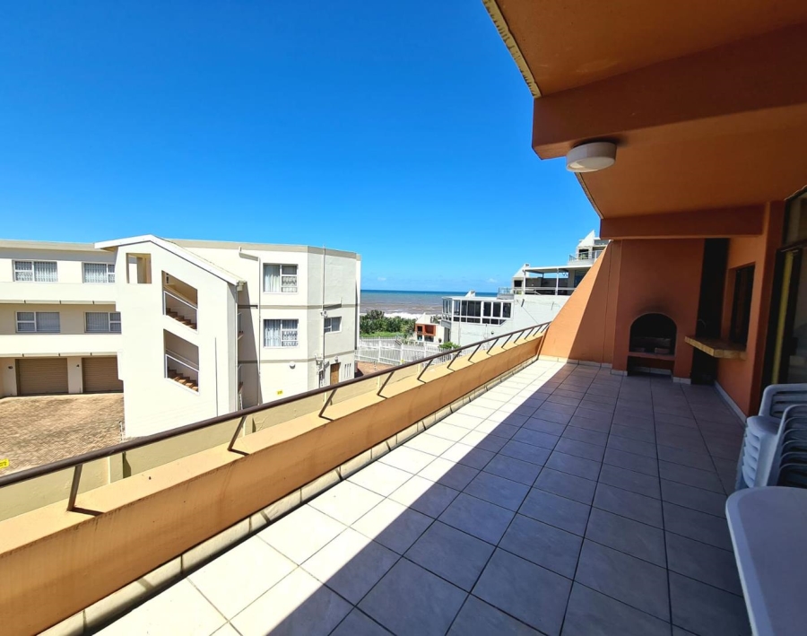 4 Bedroom Property for Sale in St Michaels On Sea KwaZulu-Natal