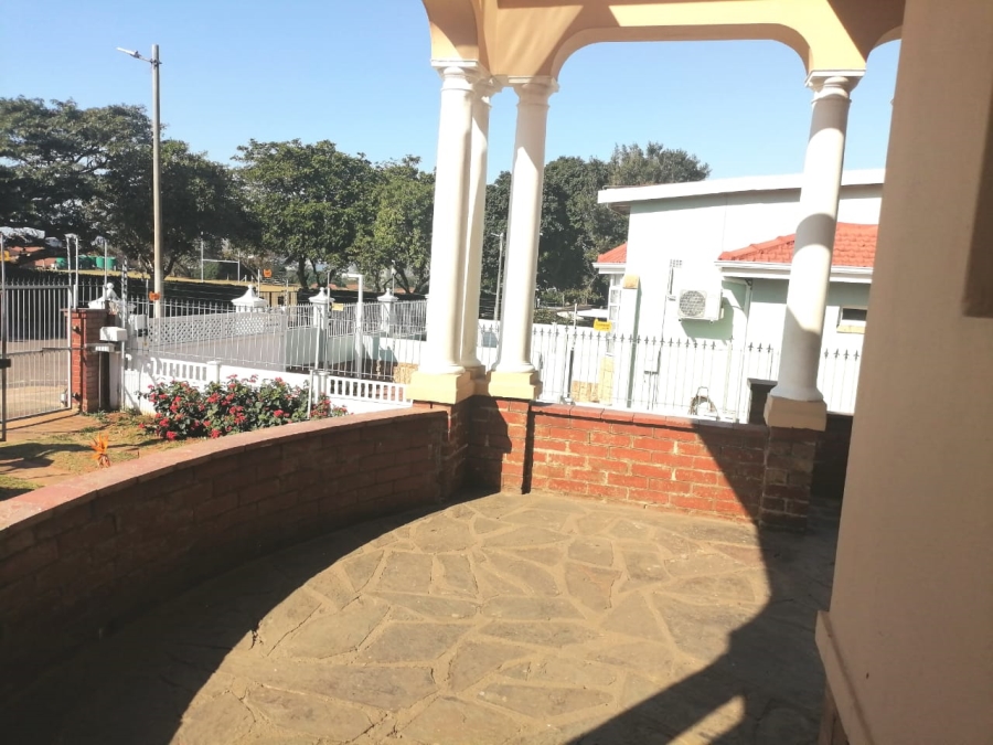 8 Bedroom Property for Sale in Glenwood KwaZulu-Natal