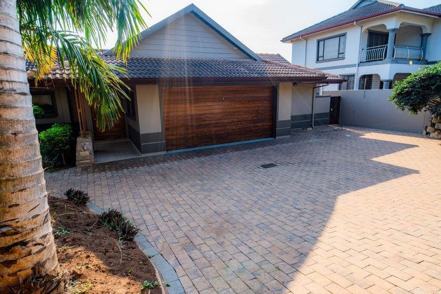 To Let 4 Bedroom Property for Rent in Sheffield Bay KwaZulu-Natal