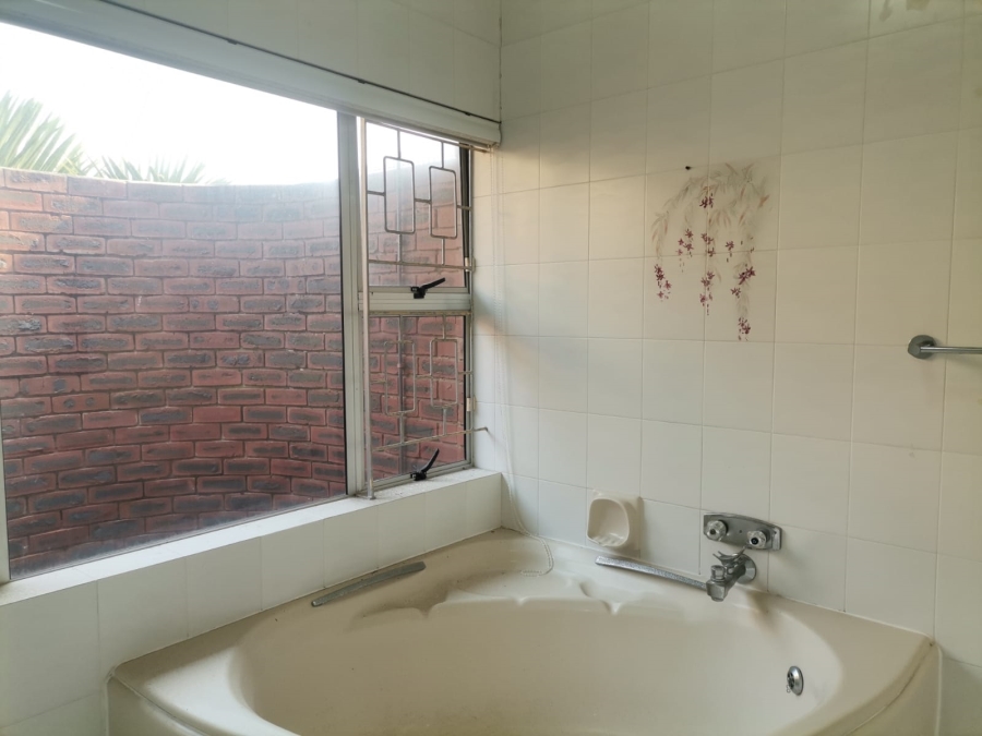 4 Bedroom Property for Sale in Durban North KwaZulu-Natal