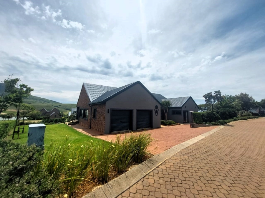 3 Bedroom Property for Sale in Vulintaba Country Estate KwaZulu-Natal