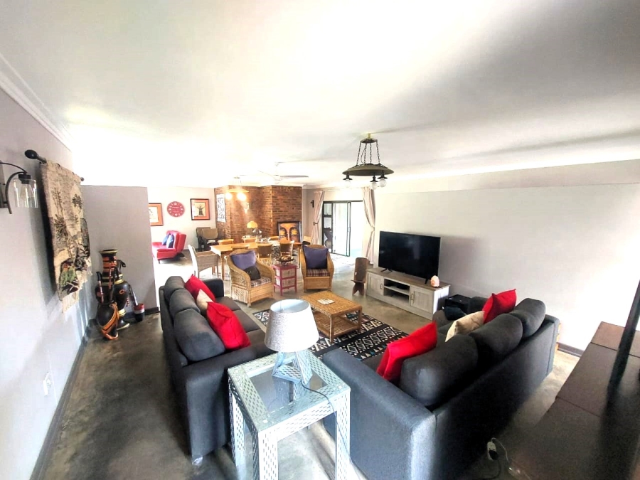 3 Bedroom Property for Sale in Vulintaba Country Estate KwaZulu-Natal