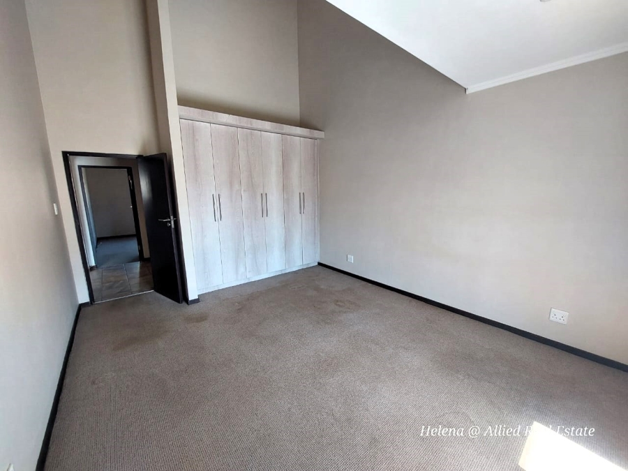 3 Bedroom Property for Sale in Vulintaba Country Estate KwaZulu-Natal