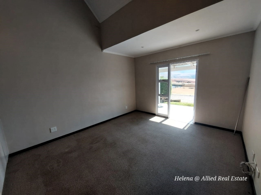 3 Bedroom Property for Sale in Vulintaba Country Estate KwaZulu-Natal