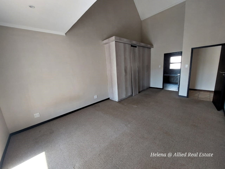 3 Bedroom Property for Sale in Vulintaba Country Estate KwaZulu-Natal