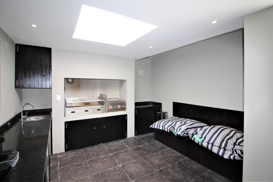 5 Bedroom Property for Sale in Prince