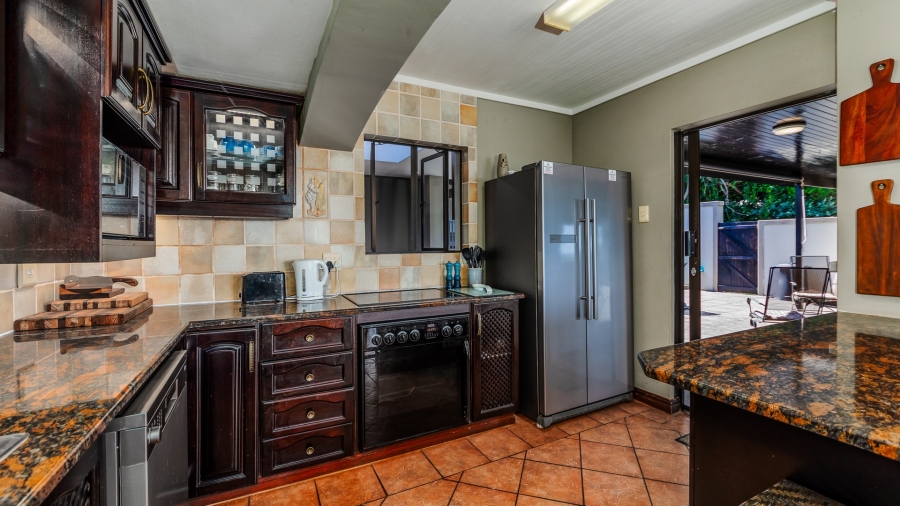 5 Bedroom Property for Sale in Prince