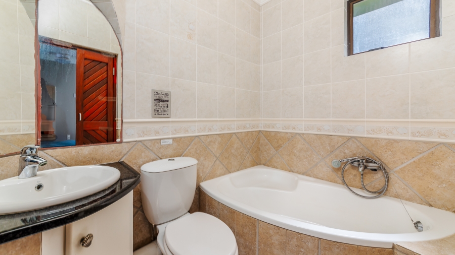 5 Bedroom Property for Sale in Prince