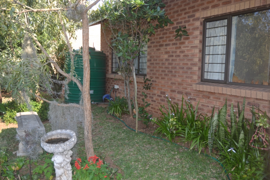 2 Bedroom Property for Sale in Freeland Park KwaZulu-Natal