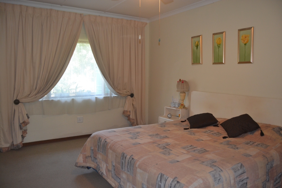 2 Bedroom Property for Sale in Freeland Park KwaZulu-Natal