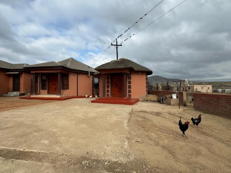 5 Bedroom Property for Sale in Mpophomeni KwaZulu-Natal