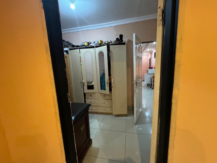 5 Bedroom Property for Sale in Mpophomeni KwaZulu-Natal