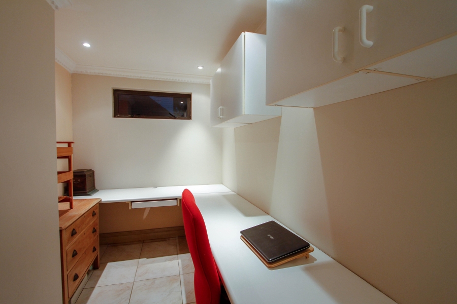 6 Bedroom Property for Sale in Durban North KwaZulu-Natal