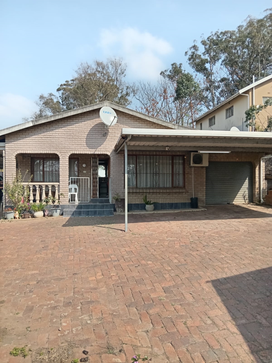 4 Bedroom Property for Sale in Sea Cow Lake KwaZulu-Natal