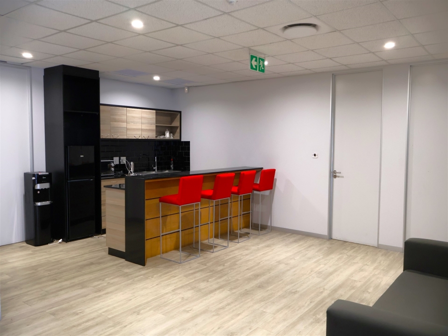 To Let Commercial Property for Rent in Emlanjeni KwaZulu-Natal