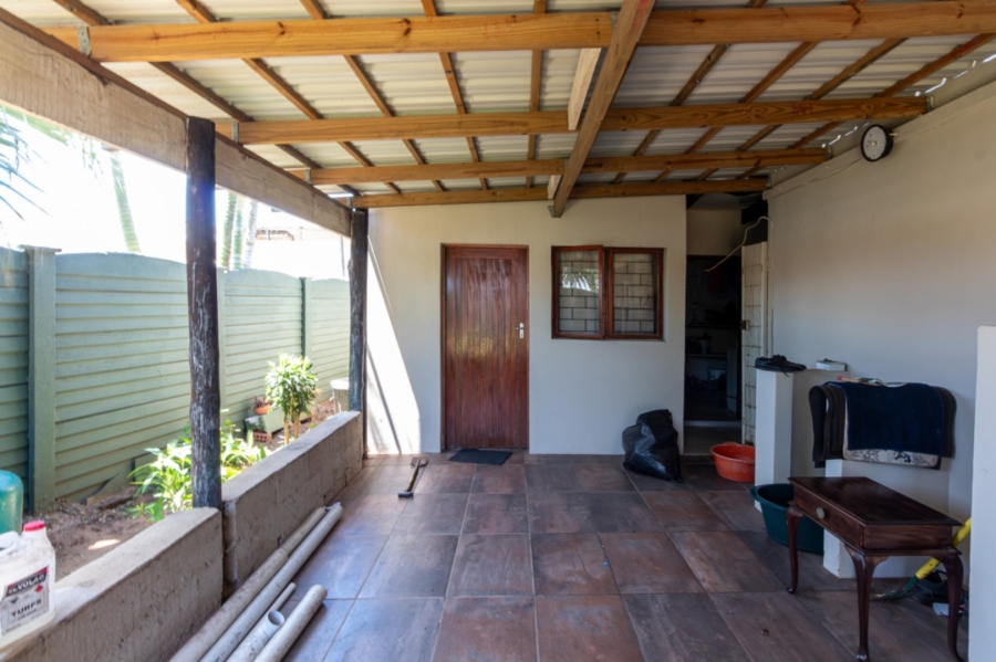 5 Bedroom Property for Sale in Ocean View KwaZulu-Natal