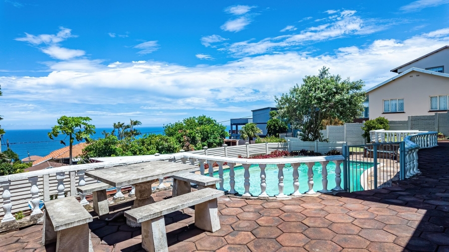 5 Bedroom Property for Sale in Ocean View KwaZulu-Natal