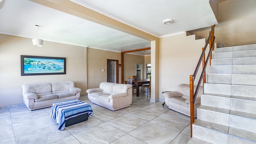 5 Bedroom Property for Sale in Ocean View KwaZulu-Natal