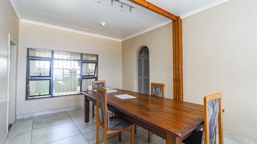 5 Bedroom Property for Sale in Ocean View KwaZulu-Natal