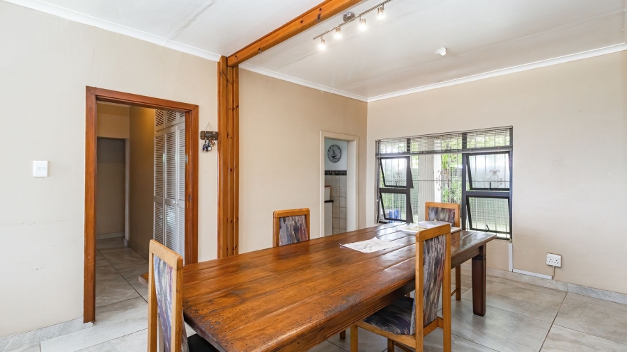 5 Bedroom Property for Sale in Ocean View KwaZulu-Natal